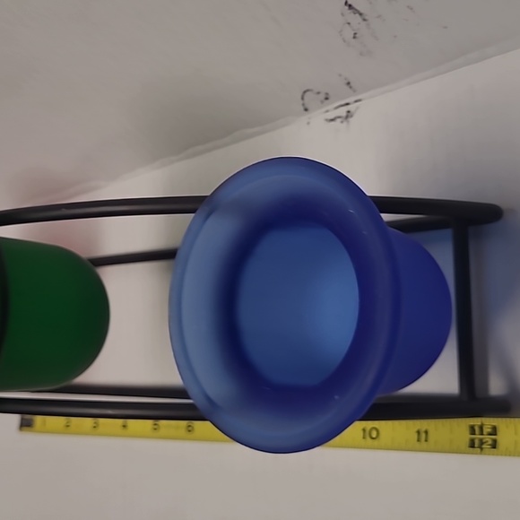 BX 40: Metal Tiered Votive Candle Holder Curved Red, Blue, Green, - Picture 5 of 5